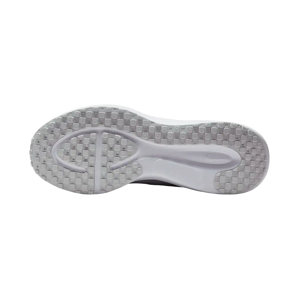 Nike Revolution 8