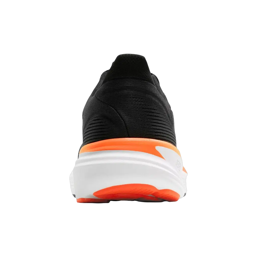 Brooks Revel 8